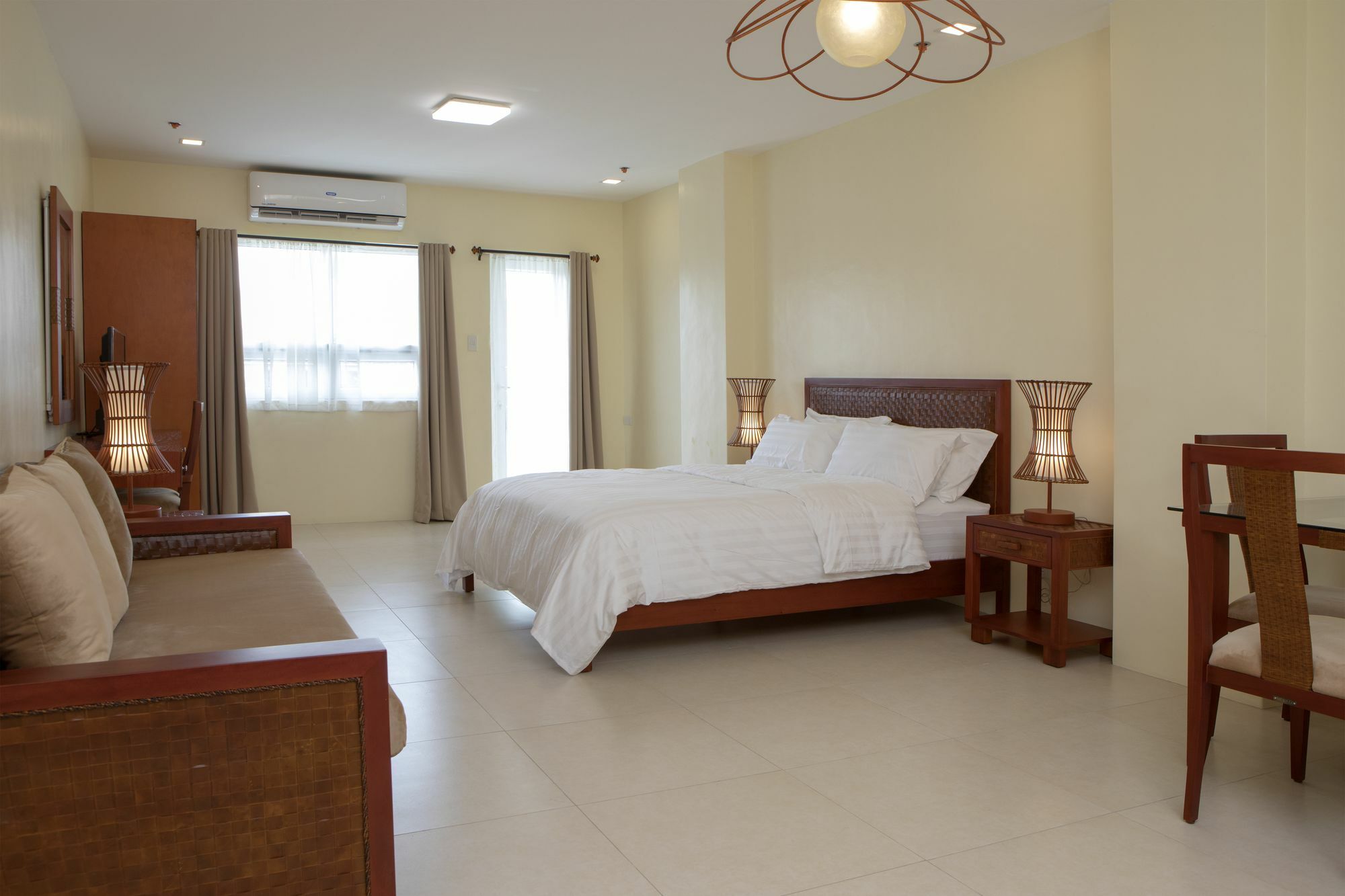 Hotel Merlo Makati City Eksteriør bilde