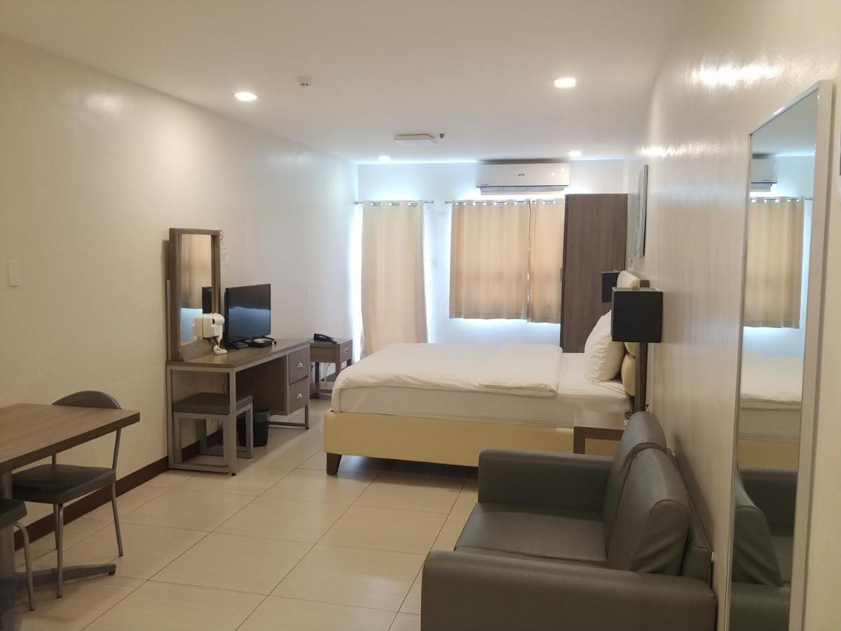 Hotel Merlo Makati City Eksteriør bilde